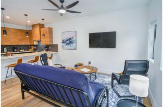 Amazing 3BR 2BA Only 5 Mins From Downtown - San Antonio - 6