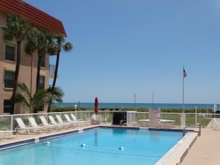 Spanish Main Unit 4- Direct Oceanfront Condo! - Cocoa Beach - 6