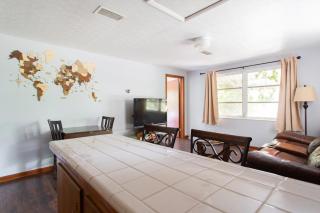 Cozy 1 Bedroom Unit - 4 Blocks from Jax Beach Pier! - Jacksonville Beach - 5