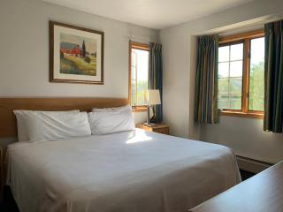 AppleCreek Resort-Hotel & Suites - Fish Creek - 6