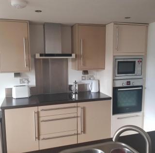 Lovely 1 bedroom apartment with free parking & gym - Kirkburton - 4