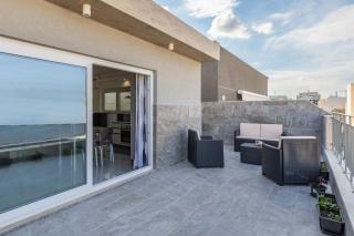 Terrace View - Stylish Two Bedroom Penthouse - Msida - 6