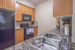 Platinum Suites Furnished Executive Suites - 2