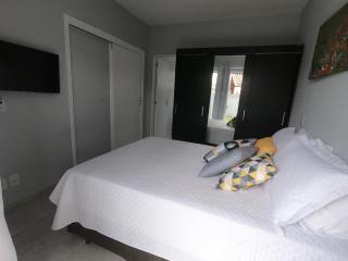 Rosa Surf Hostel & Food - Praia do Rosa - 4