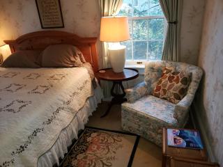 English Cottage - Greensboro - 6