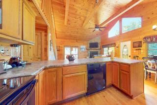 Bear Essentials - Sevierville - 5