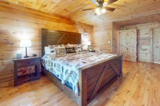 Bear Essentials - Sevierville - 2