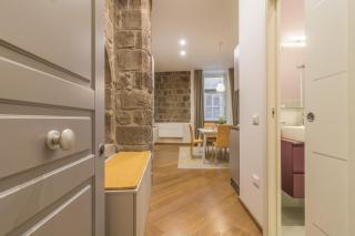 Tuscus Apartments - 6