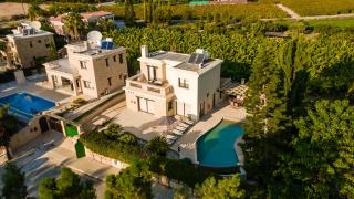 Villa Camelot by Ezoria Villas - Coral Bay - 8