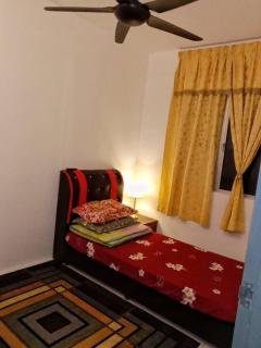 AWANA HOMESTAY - 1
