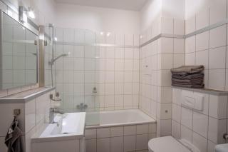 feelgoodflats DESIGN Apartment in city center, central station close with Netflix und workplace - Leipzig - 1