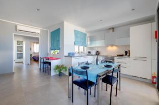 Perfect Location Idyllic 2BR Apartment - Sliema - 6