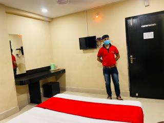 HOTEL THE AVENUE - 3