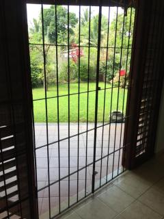 Serene Holiday Home - 4