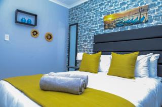 Delux Guesthouse - 1