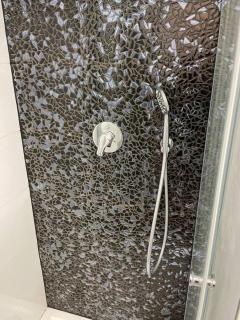 2-Bed Apartment in Praha - 2