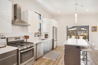 Sunlight Retreat - 2