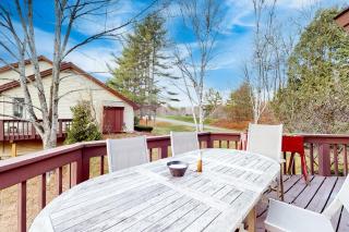 Dartmouth Place Retreat - White River Junction - 9