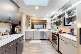 Dartmouth Place Retreat - White River Junction - 2
