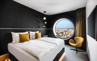 MOOONS Vienna - 0