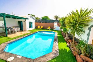 Villa Los Arcos - LH160 By Villas Now Ltd - Playa Blanca - 0