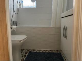 Newly built modern flat at London Gants Hill Station near Ilford - Wanstead - 1