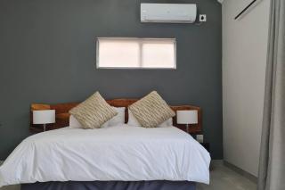 House of Bongekile 4 Bed Luxury Home in Malelane - Malelane - 5