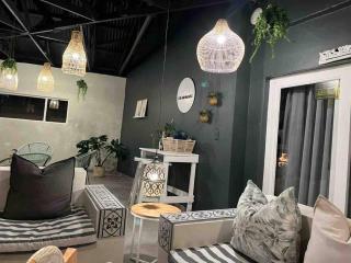 The Minimalist Hide away - 2