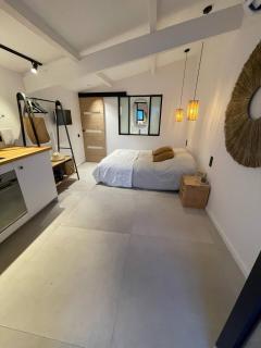 Grand studio rénové de style bohème chic, avec patio & au coeur du village - Saint-Cyr-sur-Mer - 7
