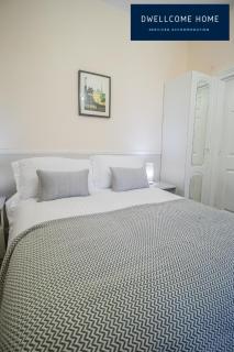Free Parking, Entire 8 Ensuite Bedroom Townhouse, Fully Equipped Kitchen, Dining Room & Lounge, Perfect for Family Gatherings, Long Term Contractor, Relocation, etc Stays, 15 mins to Nissan, 20 mins to Sunderland & Newcastle, See our Site for Assurance - 4