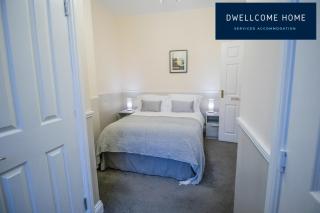 Entire 8 Ensuite Bedroom Holiday Home Townhouse, Fully Equipped Kitchen, Dining Room and Lounge, Perfect for Long Term Contractor, Relocation, etc Stays, Regular Housekeeping, 15 min Drive to Nissan 20 to Sunderland & Newcastle, See our Site for Assurance - South Shields - 4