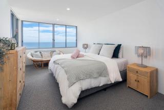 Beachfront Surfers Paradise Berkeley By The Sea - Gold Coast - 3