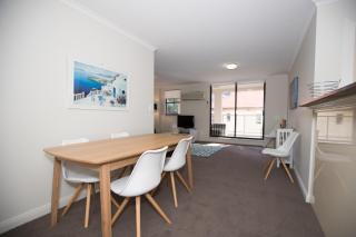 Bentleigh North Sydney Self Catering - Sydney - 8