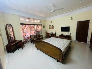 The Choudhury Manor Homestay - Guwahati - 2