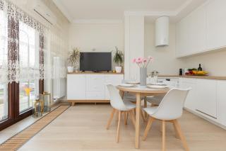 Warsaw Apartment Woronicza Home Office by Noclegi Renters - Varsovie - 1