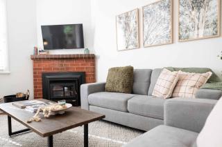 Currawong Bungalow - An Idyllic Group Stay in Town - Mudgee - 5
