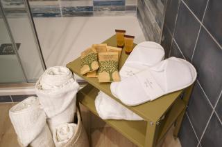 Mediterranea Apartment- CENTRAL STATION - FREE WIFI&NETFLIX - Bari - 6