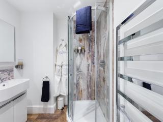Driftwood Boutique Guest House - 1
