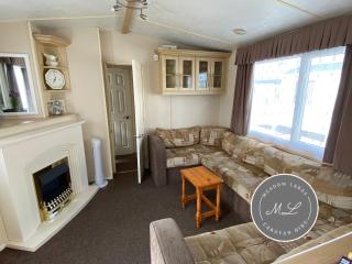 Meadow Lakes 80 - Golden Palm - Central Heating, WiFi, pet friendly, bed linen - Meadow Lakes Caravan & Lodge Hire - Chapel Saint Leonards - 9