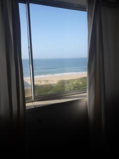 Breezy Seaview- On the Beach - 5