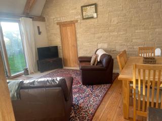 Shortlake Cottage - 1