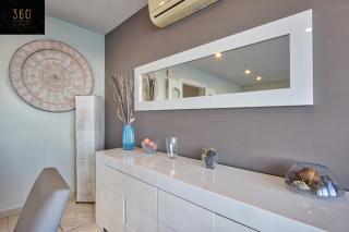 Sliema Seafront 3BR - opposite Beach - AC & Wifi by 360 Estates - 3
