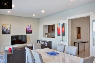 Sliema Seafront 3BR - opposite Beach - AC & Wifi by 360 Estates - 2