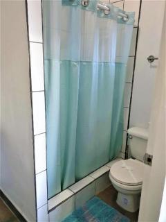 Beach Club Budget Rooms at Popeyes Caye Caulker - 3