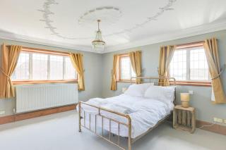 Beautiful thatched Dynes Cottage Finchingfield sleeps 10 - 2