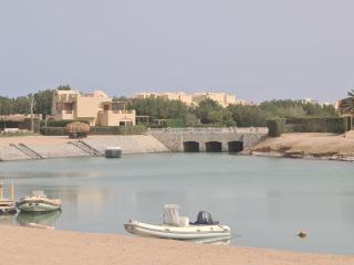 Sabina - A Luxurious Fully Furnished Ground Floor 2BD Apartment in El Gouna-Red Sea - Hurghada - 1