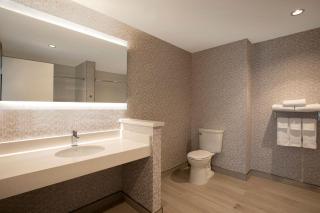 Great Blue Heron Hotel - 6