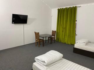 GREEN APPLE GUEST House - 1