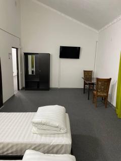 GREEN APPLE GUEST House - 4