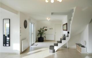 Lovely Home In Saint-Germain-Sur-Ay - 4